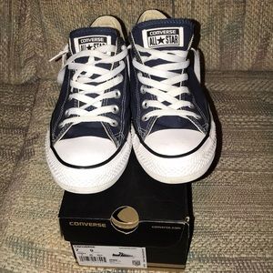 Unisex Converse Sneakers 👟